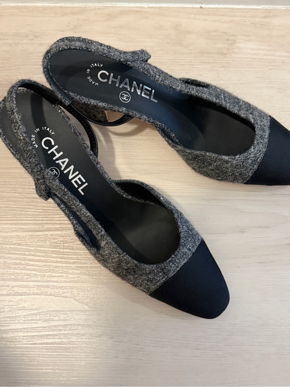 CHANEL Tweed Slingback Pumps